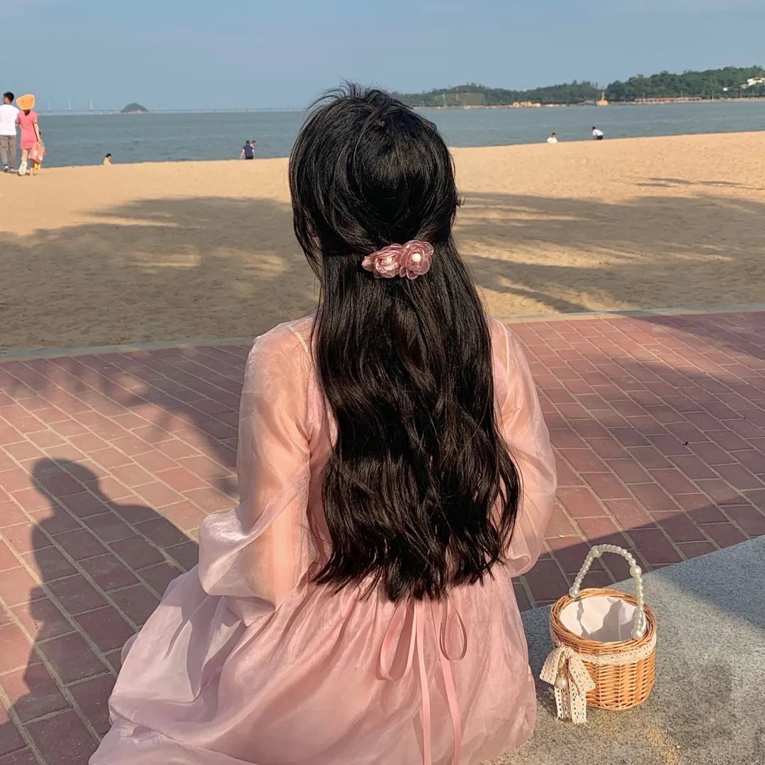 阿尔玛与狼